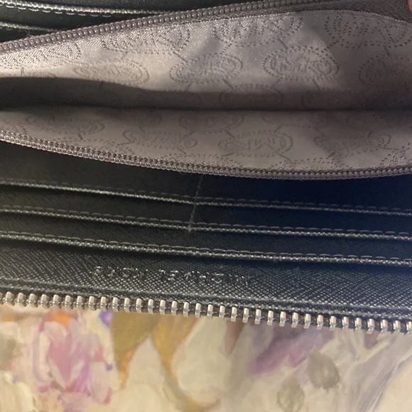 Rare Michael Kors Jet Set clutch. Grey - Picture 7 of 11